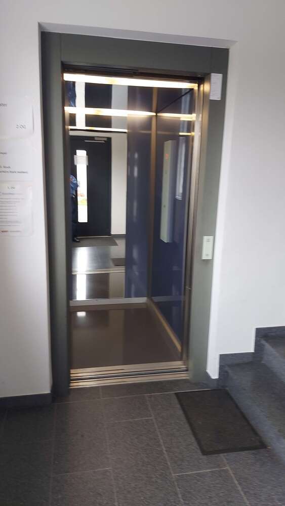 Büro in Neu-Anspach 1.875 € 185 m²