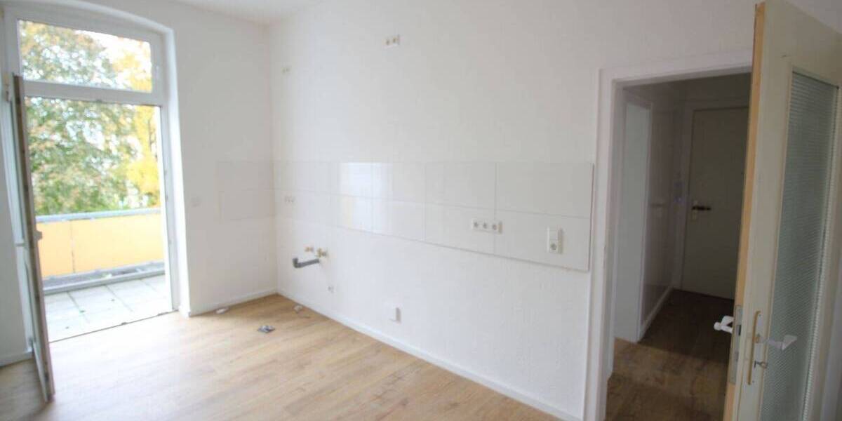 DU , Dellpl.25, 2.OG, 85 m², 2 Zi, Flur, Küche, Bad,Balkon,zusätzl.ein App. 1 Zi.,Flur,WC,1 gr.Einbauschrank 3 zimmer