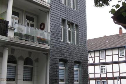 - Schöne 4-Zimmer-EG-Wohnung mit großem Balkon - 4 zimmer