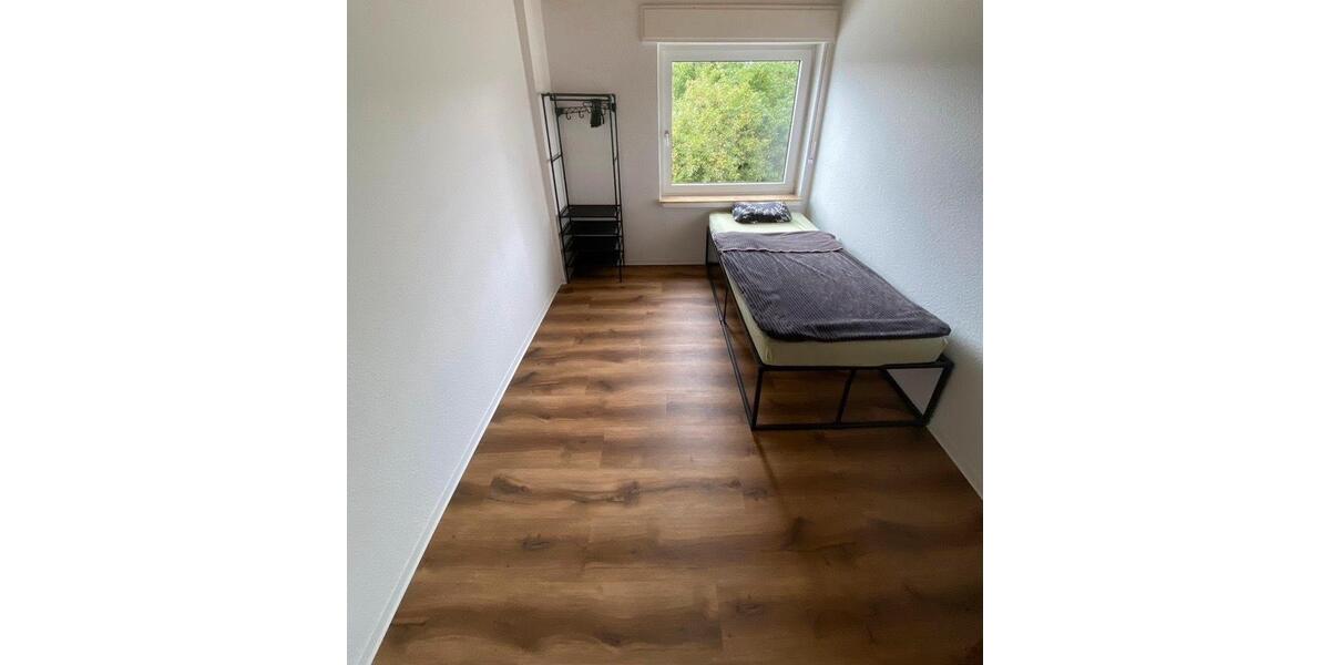 Wohnen auf Zeit Lingen (Ems) Damaschke - 4 Zimmer, 78 m&sup2;, 330&euro; | Angebot:25398563