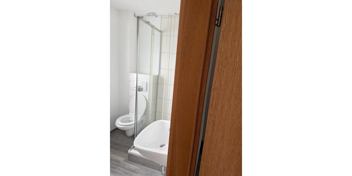 Etagenwohnung Bad Berleburg - 4 Zimmer, 170 m&sup2;, 1.200&euro; | Angebot:24841392