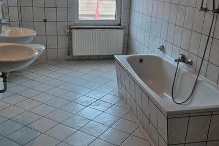 Wohnung Hameln Kernstadt - 6 Zimmer, 130 m&sup2;, 1.500&euro; | Angebot:25175460