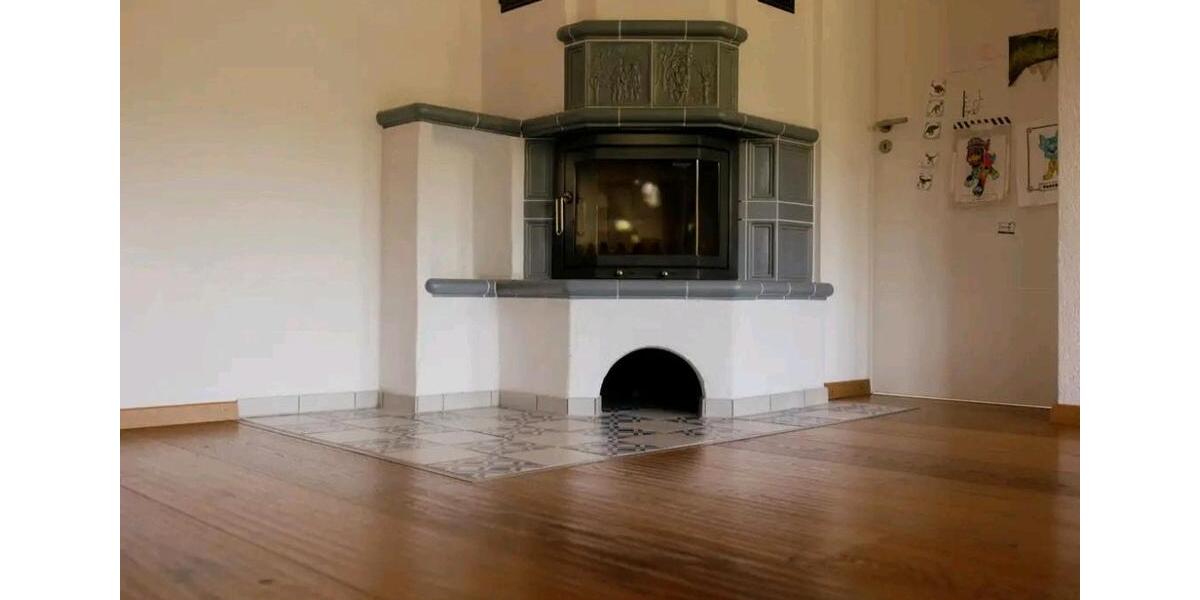 Maisonettenwohnung Trossingen - 5 Zimmer, 180 m&sup2;, 1.600&euro; | Angebot:25977683