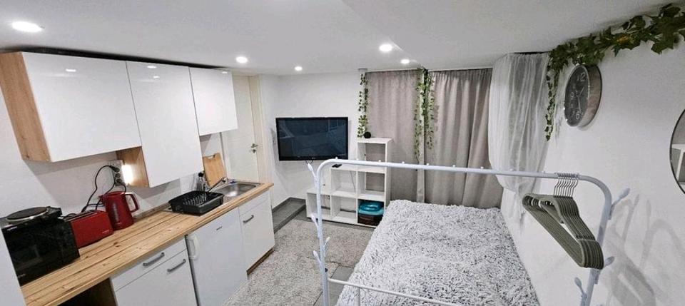Wohnen auf Zeit Troisdorf - 1 Zimmer, 14 m&sup2;, 550&euro; | Angebot:25057836