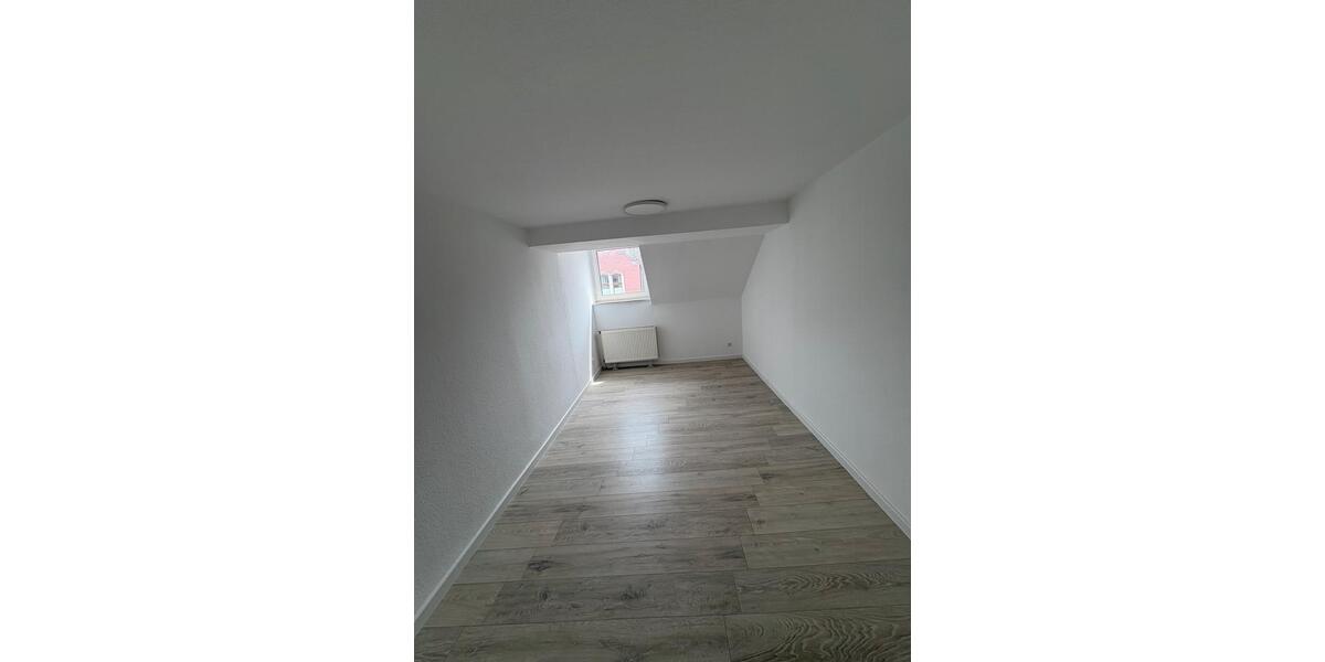 Dachgeschoßwohnung Wuppertal Brill - 4 Zimmer, 95 m&sup2;, 950&euro; | Angebot:26621373