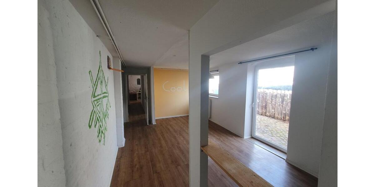 Erdgeschoßwohnung Stralsund - 3 Zimmer, 84 m&sup2;, 1.000&euro; | Angebot:25805324