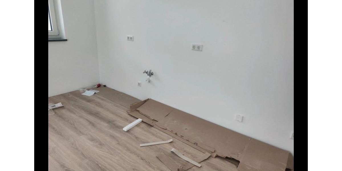 Etagenwohnung Windischeschenbach - 5 Zimmer, 98 m&sup2;, 1.000&euro; | Angebot:25907831