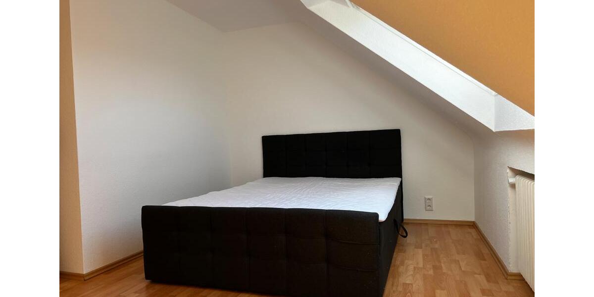 Dachgeschoßwohnung Wuppertal Cronenberg - 3 Zimmer, 64 m&sup2;, 520&euro; | Angebot:26636768