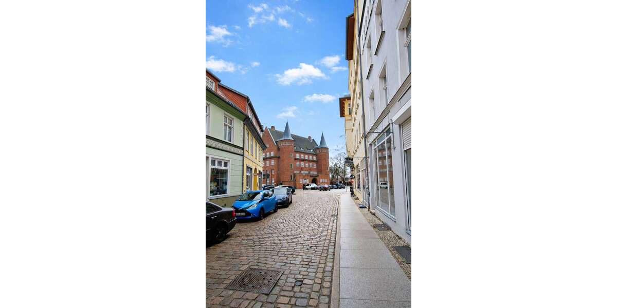 Etagenwohnung Stralsund Altstadt - 3 Zimmer, 82 m&sup2;, 900&euro; | Angebot:26759741