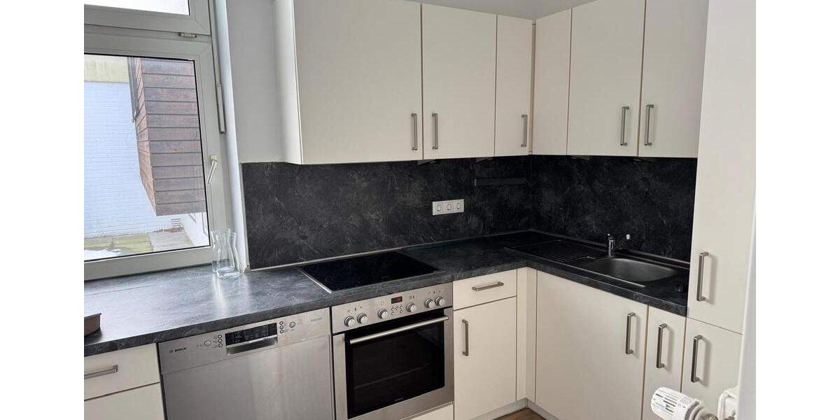 Einfamilienhaus Uetersen - 4 Zimmer, 140 m&sup2;, 2.500&euro; | Angebot:26689093