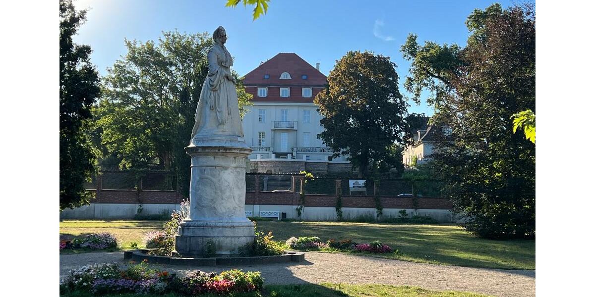 Maisonettenwohnung Schwerin Gartenstadt - 4 Zimmer, 137 m&sup2;, 1.986&euro; | Angebot:25570523