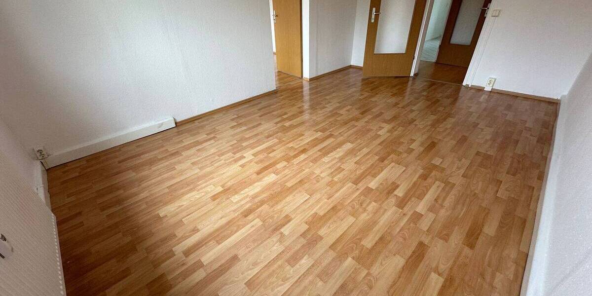 Zimmer Chemnitz Reichenbrand - 5 Zimmer, 100 m&sup2;, 599&euro; | Angebot:26080196