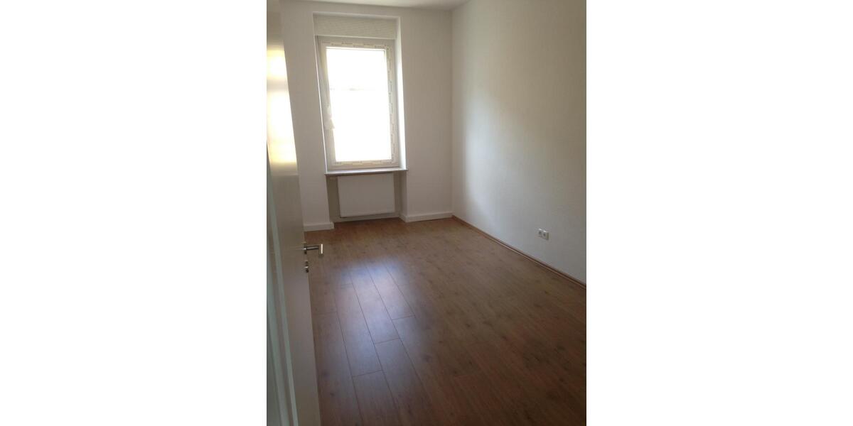Erdgeschoßwohnung Kaiserslautern Betzenberg - 2.5 Zimmer, 89 m&sup2;, 980&euro; | Angebot:26705942