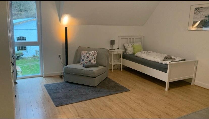 Wohnen auf Zeit Leun - 1 Zimmer, 25 m&sup2;, 40&euro; | Angebot:25993262