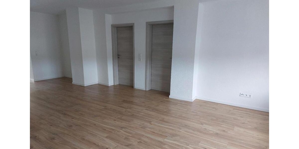 Erdgeschoßwohnung Nohfelden - 3 Zimmer, 105 m&sup2;, 900&euro; | Angebot:25048100