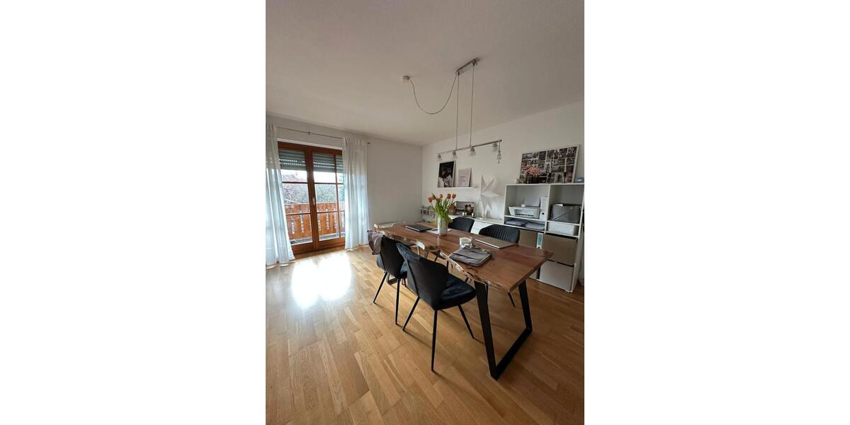 Etagenwohnung Bergkirchen - 4 Zimmer, 120 m&sup2;, 1.800&euro; | Angebot:26000224