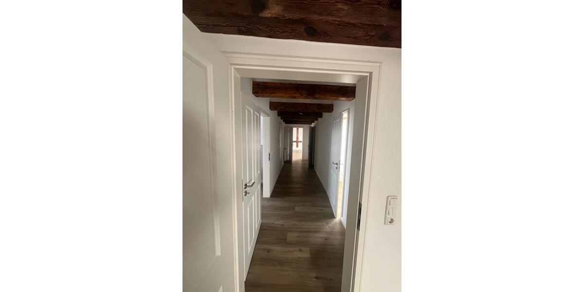 Dachgeschoßwohnung Perleberg - 2.5 Zimmer, 93 m&sup2;, 930&euro; | Angebot:25292710