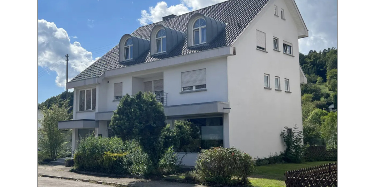 Etagenwohnung Tengen - 4 Zimmer, 134 m&sup2;, 1.180&euro; | Angebot:25171959