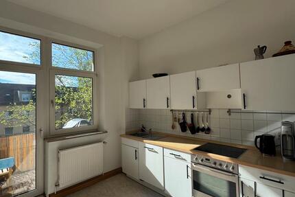 Befristetes WG-Zimmer in 86m2 Wohnung mit Balkon am Olympiapark zimmer