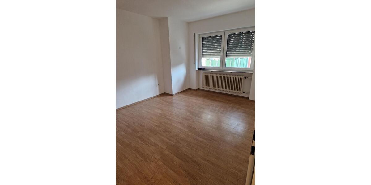 Etagenwohnung Zirndorf - 2.5 Zimmer, 78 m&sup2;, 800&euro; | Angebot:26698835