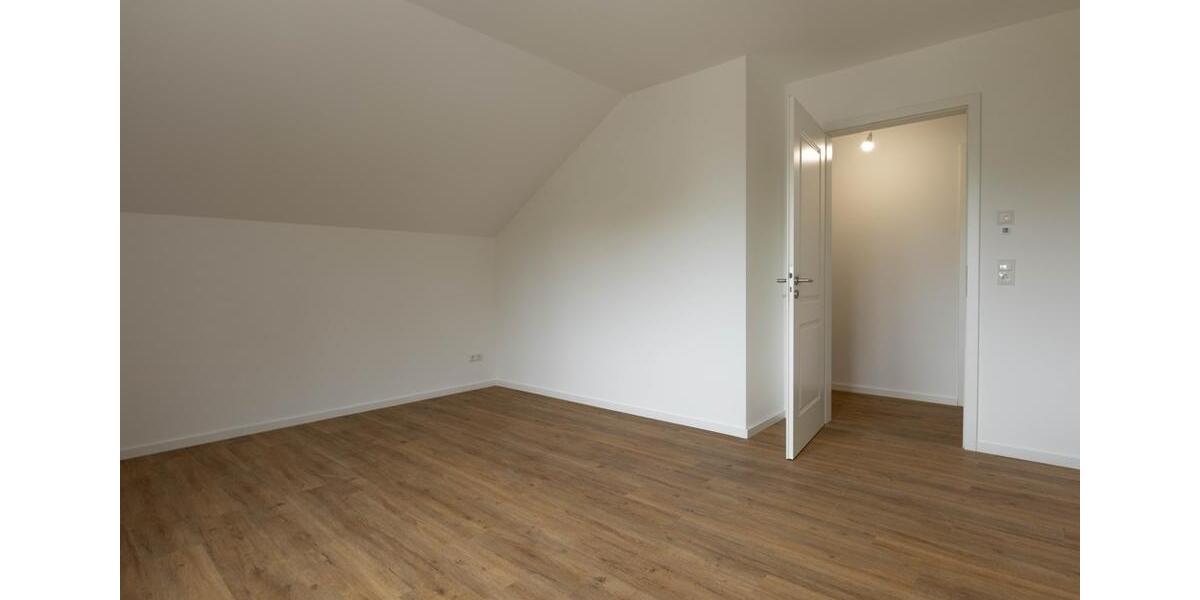 Dachgeschoßwohnung Weddingstedt - 2 Zimmer, 75 m&sup2;, 880&euro; | Angebot:26585915