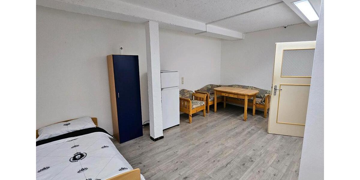 WG Wohnung für Berufstätige, Pendler 5 zimmer