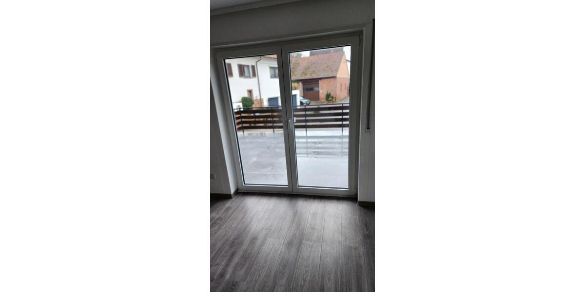 Einfamilienhaus Mehlingen - 7 Zimmer, 180 m&sup2;, 2.000&euro; | Angebot:24739345