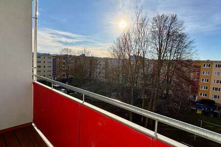 Wohnung Chemnitz Chemnitz - 3 Zimmer, 65 m&sup2;, 415&euro; | Angebot:26198668