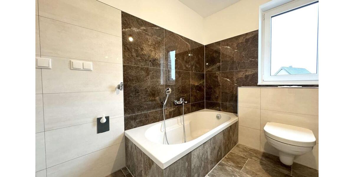 Reihenhaus Stockelsdorf - 4 Zimmer, 109 m&sup2;, 2.190&euro; | Angebot:24245068