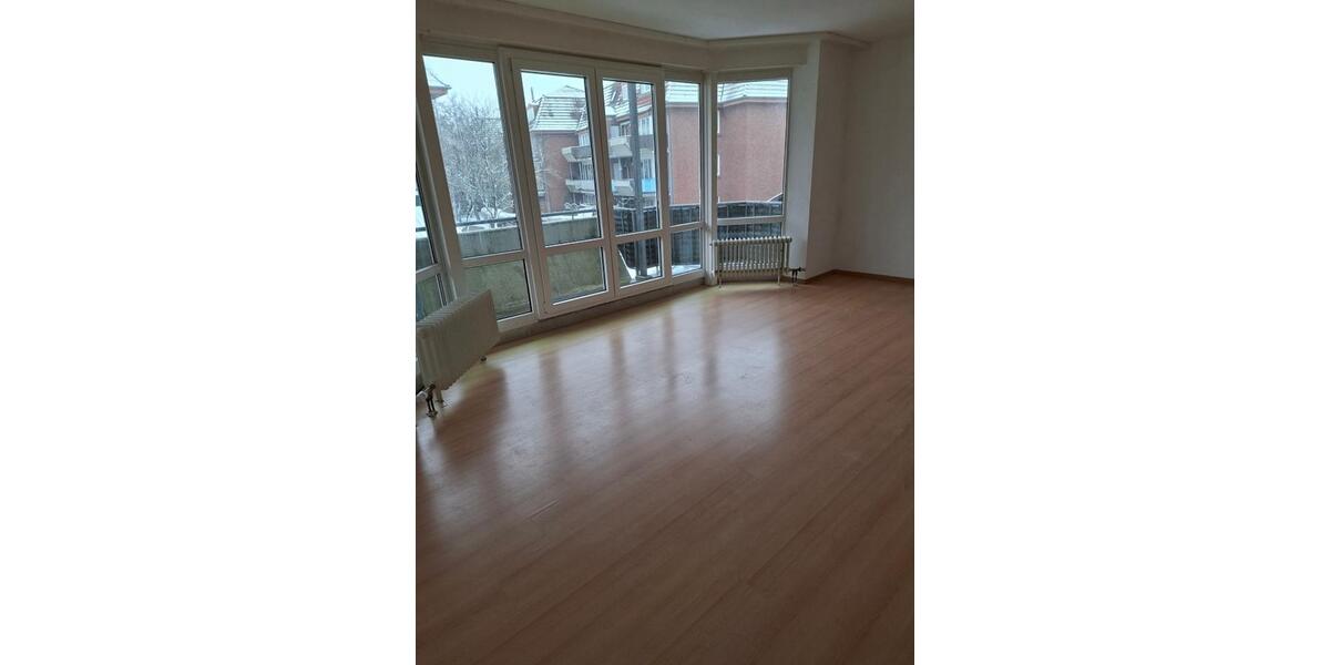 Etagenwohnung Emden - 4 Zimmer, 88 m&sup2;, 646&euro; | Angebot:25266644