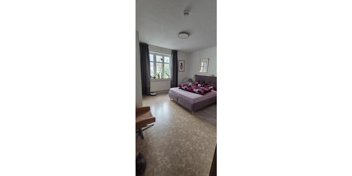 Etagenwohnung Sömmerda - 3 Zimmer, 91 m&sup2;, 700&euro; | Angebot:26279346