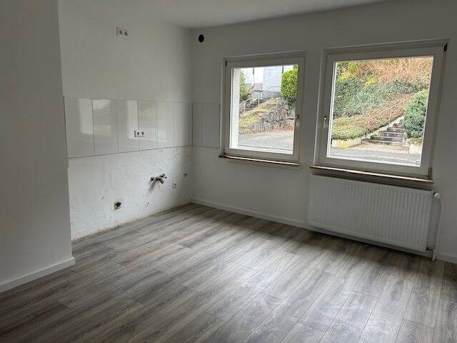 Etagenwohnung Sundern - 2 Zimmer, 43 m&sup2;, 380&euro; | Angebot:23939741