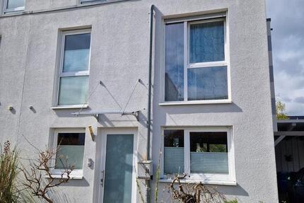 Haus Griesheim - 2 Zimmer, 140 m&sup2;, 1.500&euro; | Angebot:26048017