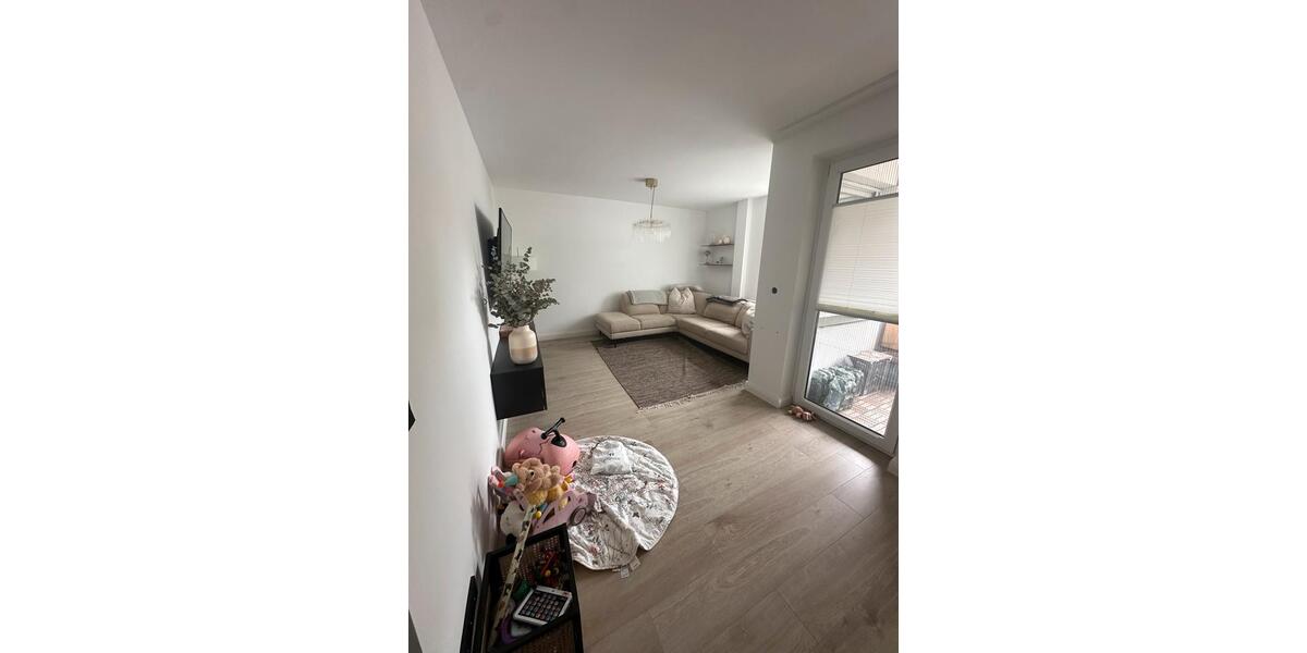 Etagenwohnung Ronnenberg - 3 Zimmer, 93 m&sup2;, 1.450&euro; | Angebot:26614319