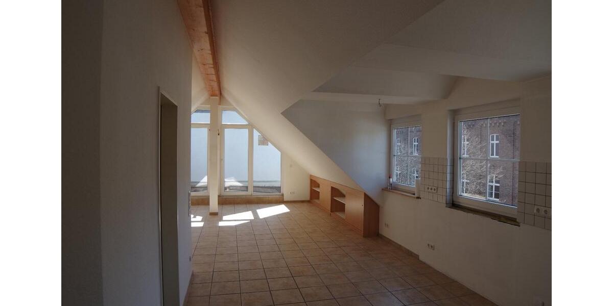 Dachgeschoßwohnung Mechernich - 2 Zimmer, 81 m&sup2;, 960&euro; | Angebot:24327655