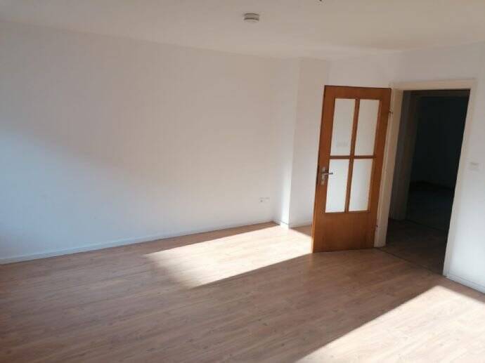 Etagenwohnung Seesen - 3 Zimmer, 84 m&sup2;, 550&euro; | Angebot:24699172