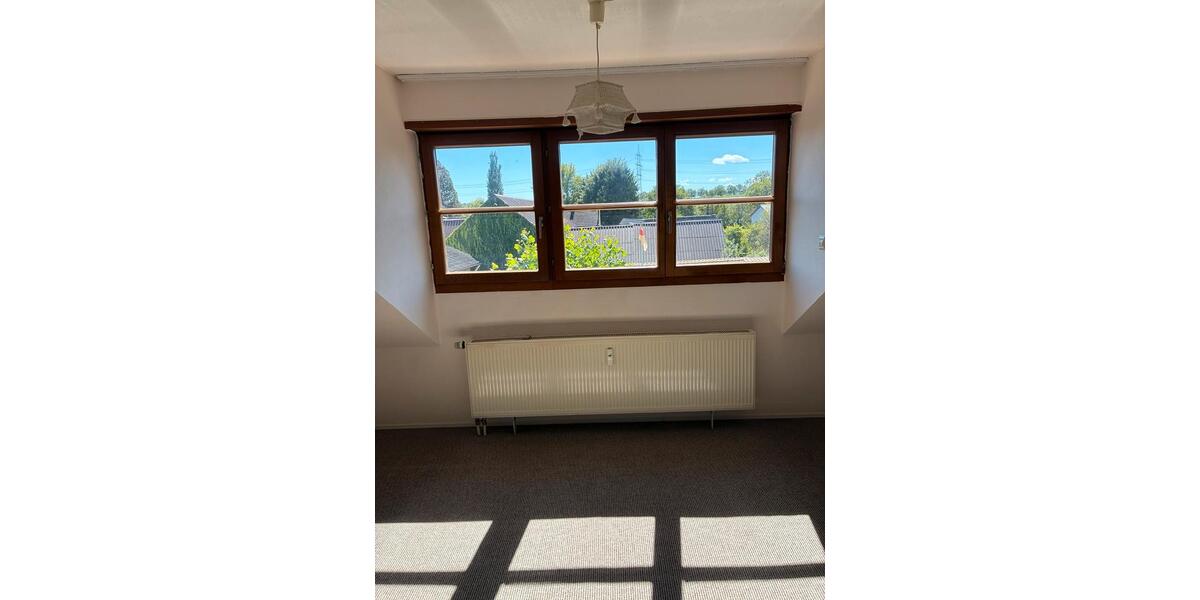 Dachgeschoßwohnung Bad Bellingen - 3.5 Zimmer, 73 m&sup2;, 950&euro; | Angebot:26045344