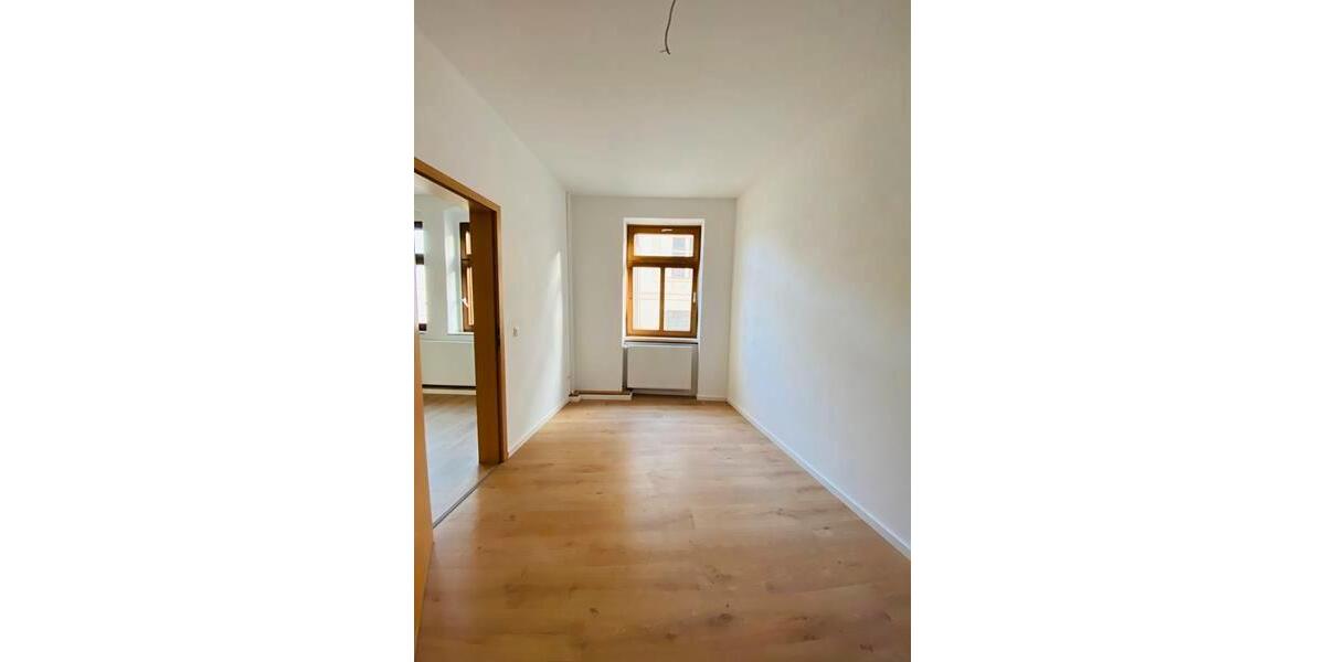 Etagenwohnung Meerane - 2 Zimmer, 58 m&sup2;, 290&euro; | Angebot:25376877