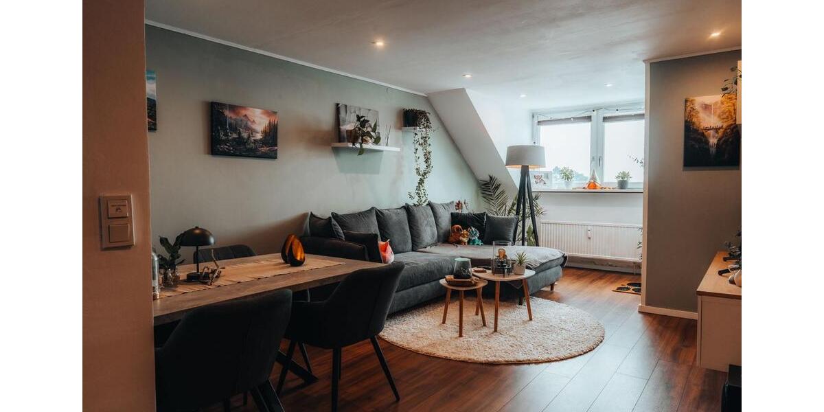 Dachgeschoßwohnung Wolfsburg Alt-Wolfsburg - 3 Zimmer, 65 m&sup2;, 700&euro; | Angebot:26606682