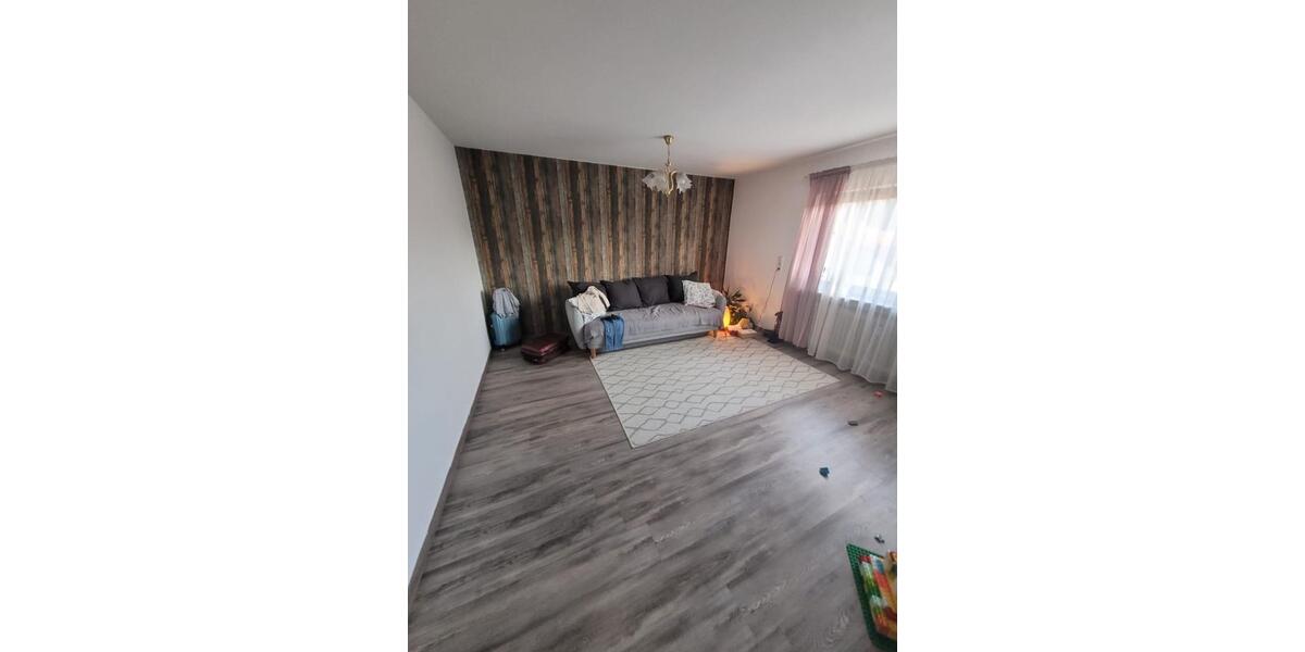 Etagenwohnung Steffenberg - 2 Zimmer, 65 m&sup2;, 520&euro; | Angebot:24650379