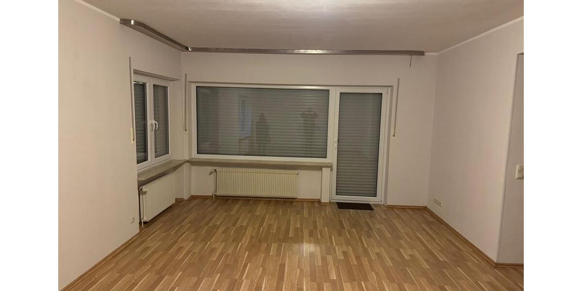 Etagenwohnung Höhr-Grenzhausen Grenzhausen - 3 Zimmer, 93 m&sup2;, 900&euro; | Angebot:26313784