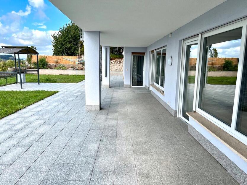 Traumhafte 90 m² 3-Zimmer-Wohnung mit Garten & Weitblick, 96132