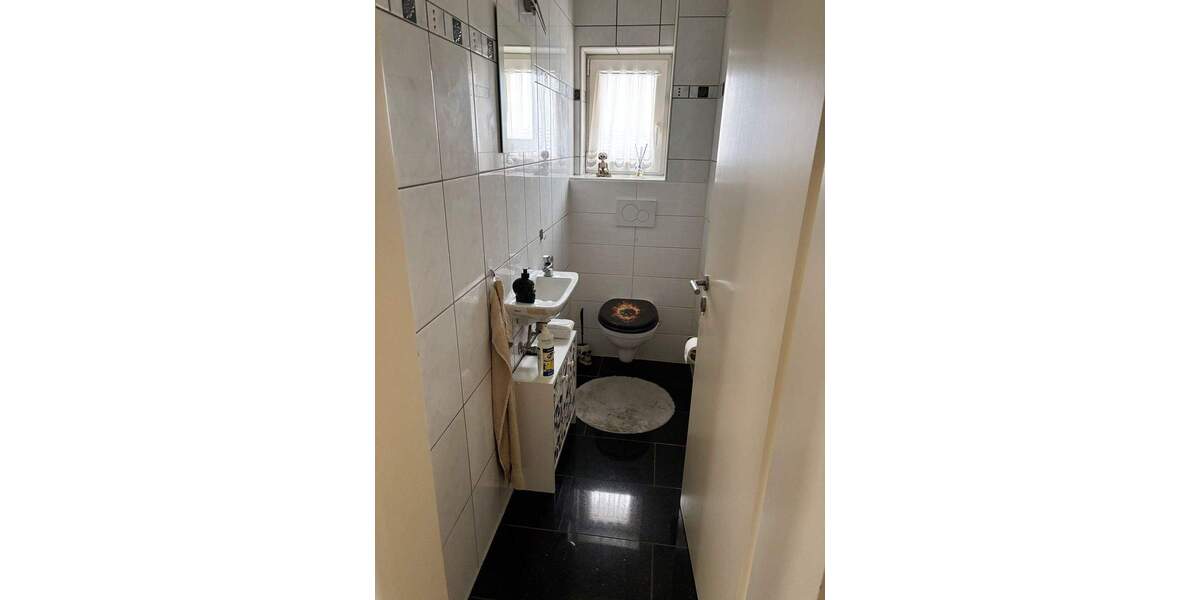 Etagenwohnung Volkach - 4 Zimmer, 98 m&sup2;, 930&euro; | Angebot:26392108