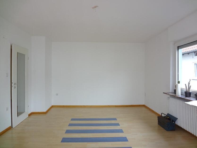 3 ZKBB* tgl. Wannenbad* max. 1-3 Pers.Süd-West-Balkon* Markise* tgl.-Wannenbad* Sat* Pfungstadt