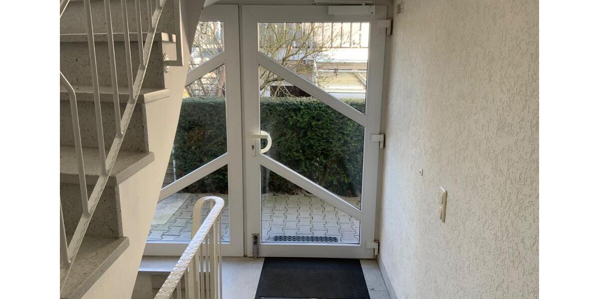 Dachgeschoßwohnung Alsfeld - 3.5 Zimmer, 97 m&sup2;, 1.200&euro; | Angebot:26050748