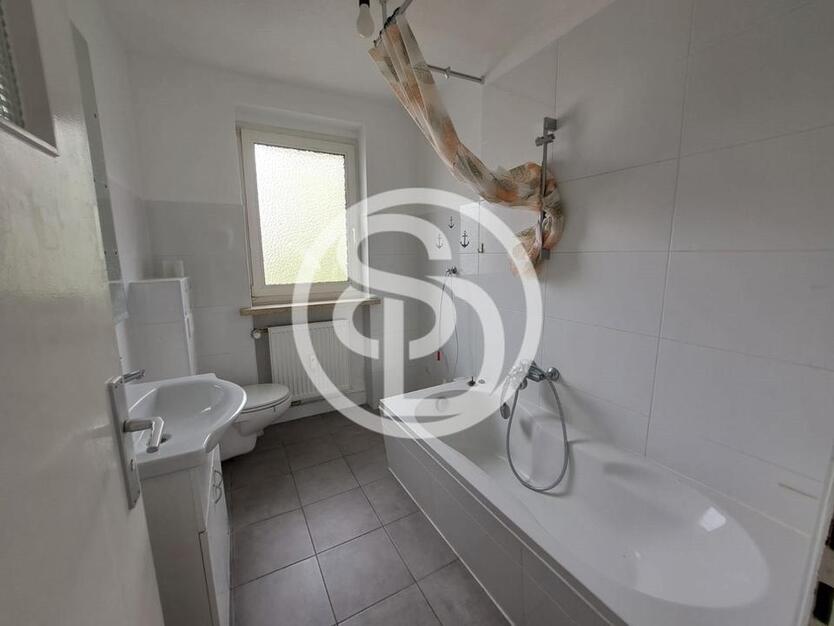 4-Zimmer-Wohnung ca. 89 m² Wohnfläche in KöditzBrunnenthal - ruhige Wohnanlage - mit Balkon - sofort verfügbar