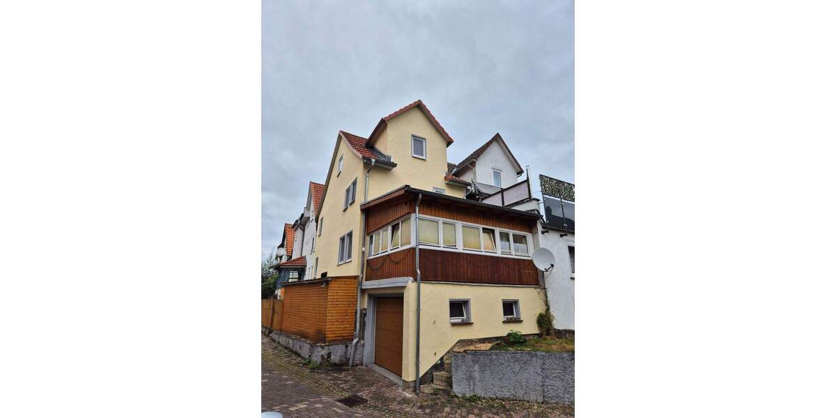 Mehrfamilienhaus, Wohnhaus Gudensberg - 6 Zimmer, 1.200&euro; | Angebot:24871407
