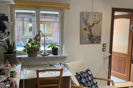 kleines WG-Zimmer in altem Fachwerkhäuschen zu vermieten 3 zimmer