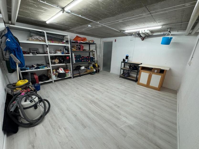 Hobbyraum frisch renoviert, als Werkstatt, Atelier, Aufbewahrung