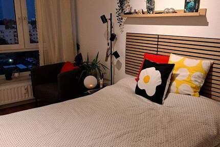 Möbelierte, renovierte 1-Zimmer-Wohnung mit Tiefgaragenstellplatz 1 zimmer